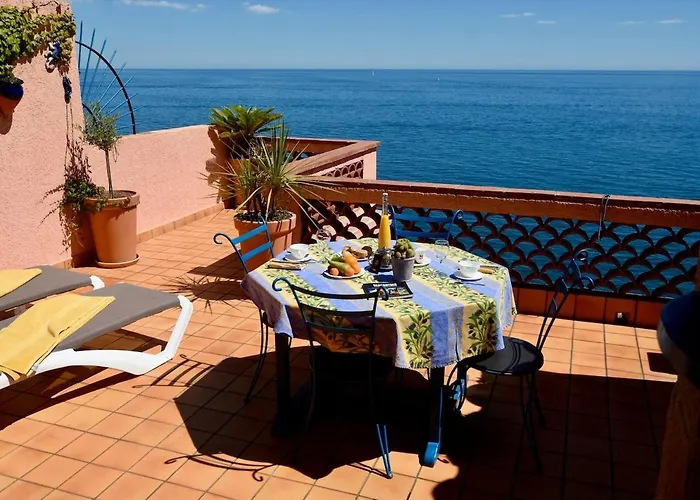 Maison Sur La Roche, Terrasse Avec Sublime Vue Mer, Classee 5 Etoiles, Quartier Des Peintres, Au Calme, Parking Prive, Clim Et Wifi